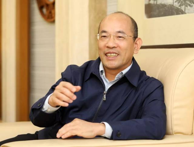 横沥镇委书记何植尧 东莞日报记者 郑琳东 摄从拥有百年牛墟历史