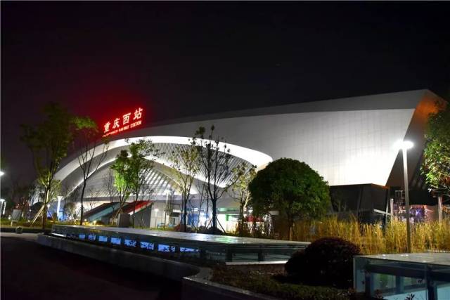 重庆西站夜景