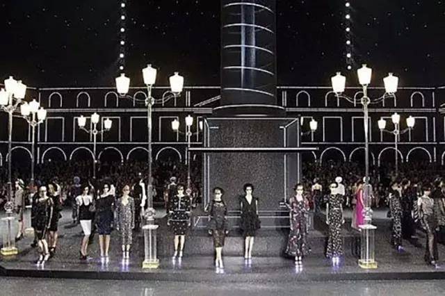 高山滑雪屋 2019/20香奈儿秋冬高级成衣发布会秀场