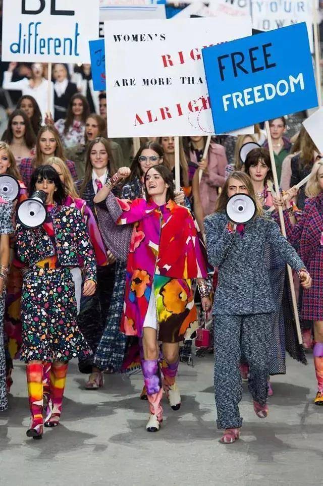 高山滑雪屋 2019/20香奈儿秋冬高级成衣发布会秀场