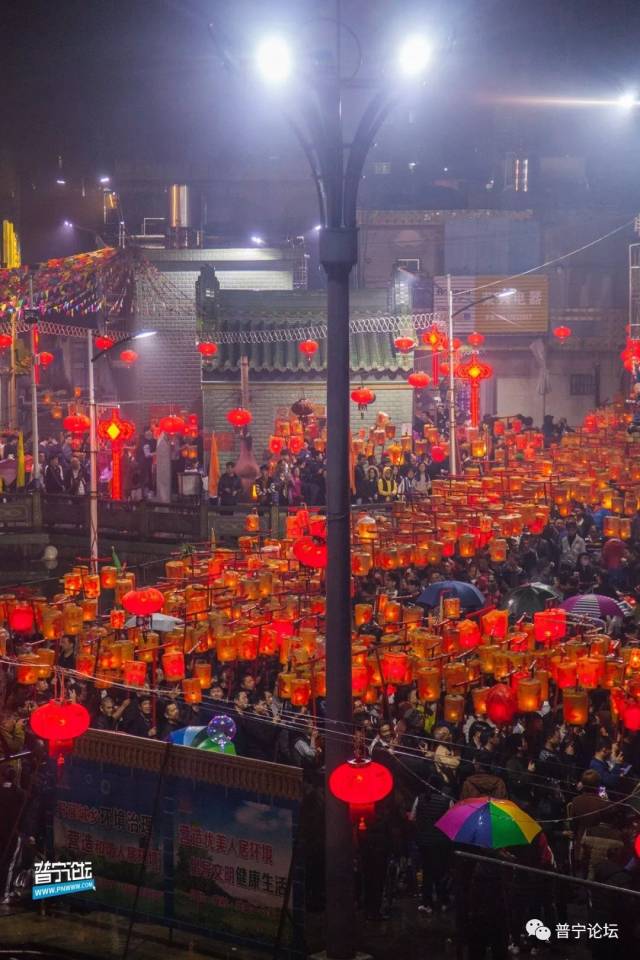 壮观!中国人口第一村揭阳普宁大长陇万盏贺灯营老爷