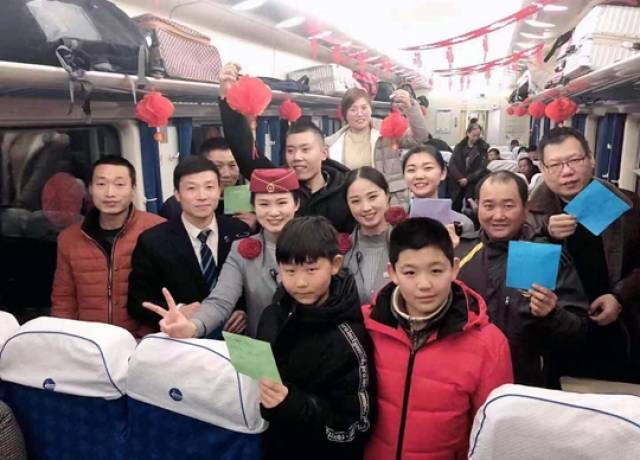 2月19日,k180次旅客列车由郑州客运段北京一队京—1组担当乘务工作,在
