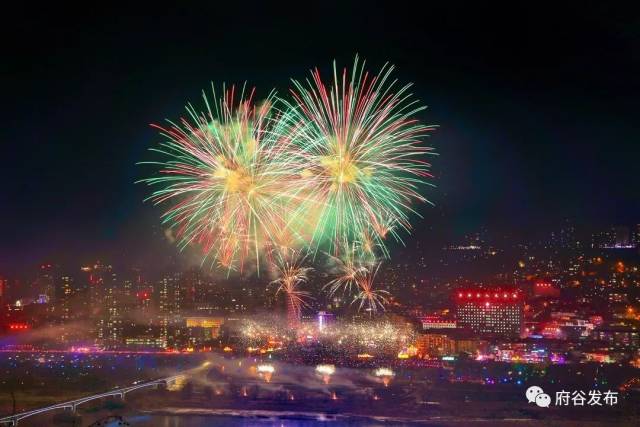 府谷元宵节烟花秀刷爆了朋友圈,太震撼!