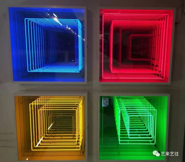 多媒体艺术家——伊万·纳瓦罗