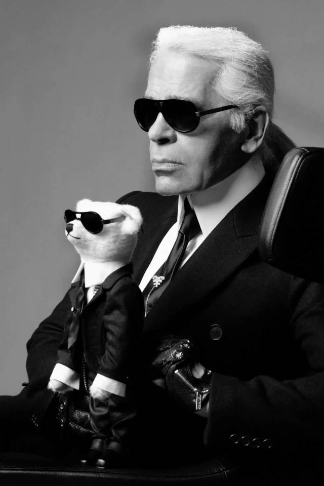 Karl Lagerfeld has died in Paris