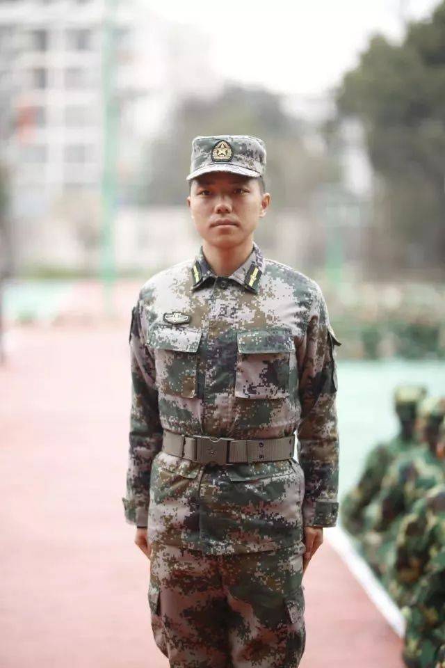 熟悉的教官你好,又见面了!