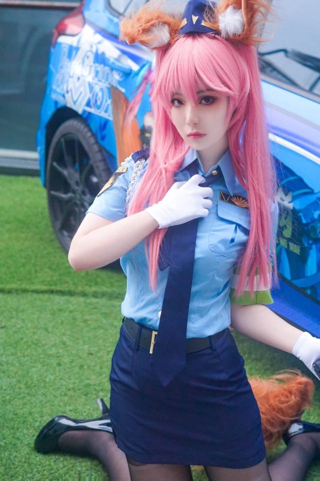 cos:女警玉藻前,对于小玉老婆简直毫无抵抗力.