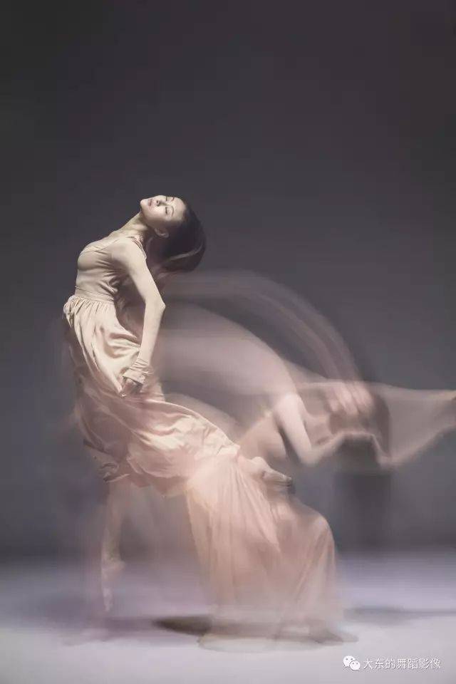 周丽君用50张照片告诉你,最美舞蹈女神是如何炼成的!