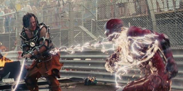 10,钢铁侠vs鞭索在这份榜单中,绿巨人大战灭霸排名第8,黑豹夺位大战