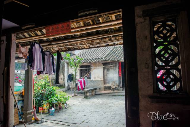 海口的绣衣坊,曾经是古代的考前培训基地,如今还留有大官宅院