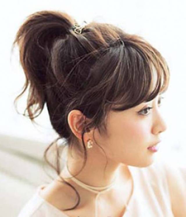 短发高扎马尾辫,夏日扎出活力感!