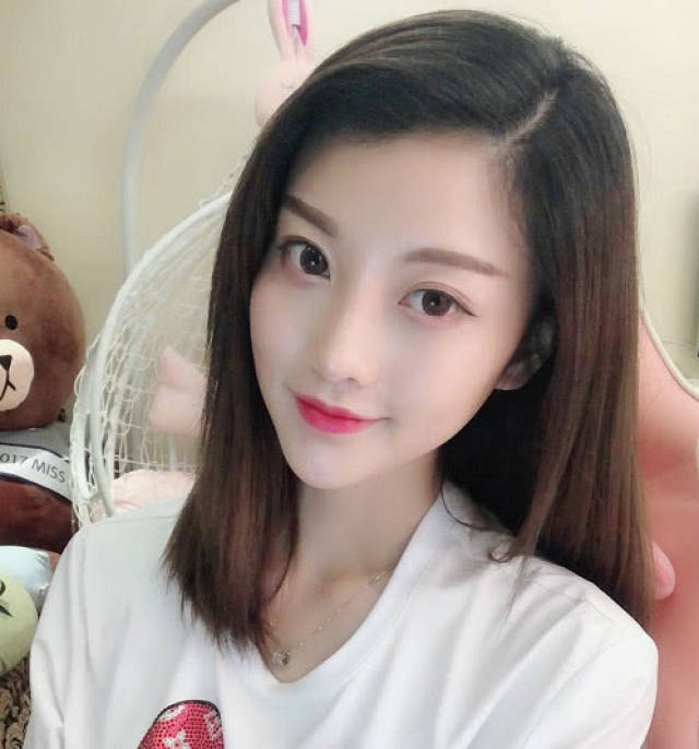 娜美有了人气之后一直就不缺土豪的支持和消费,她也是大主播中最吸引