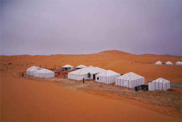 世界上阳光最多的撒哈拉沙漠,三毛一生最幸福