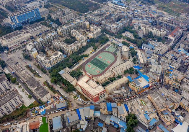 正在崛起的龙泉驿区西河镇