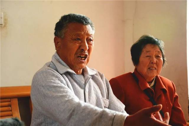 莱州75岁老人捕鱼时踩进"冰窝"昏迷水中!