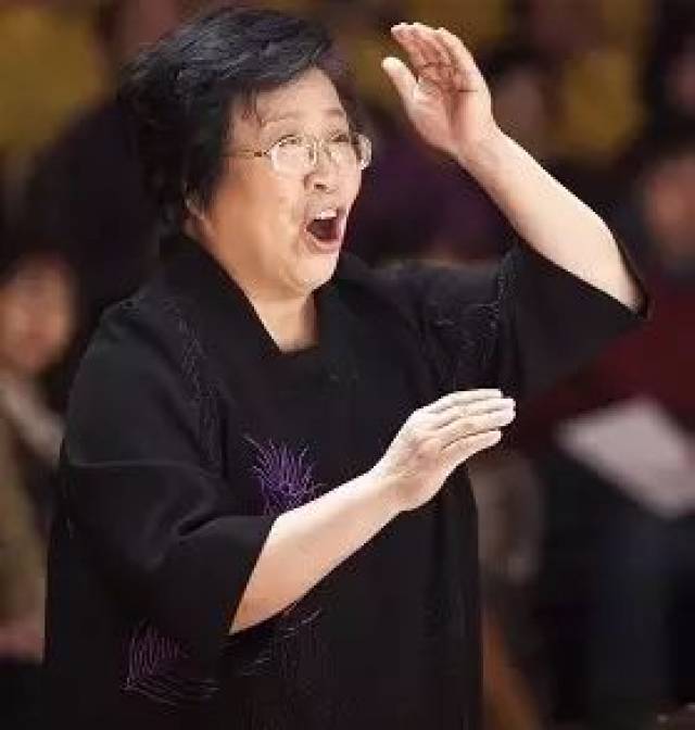 "合唱妈妈"吴灵芬教你合唱指挥基本图示!