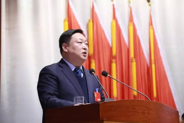 聚焦两会商南县十八届人大三次会议隆重开幕