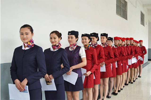 空乘英语口语培训:飞向更好的服务体验