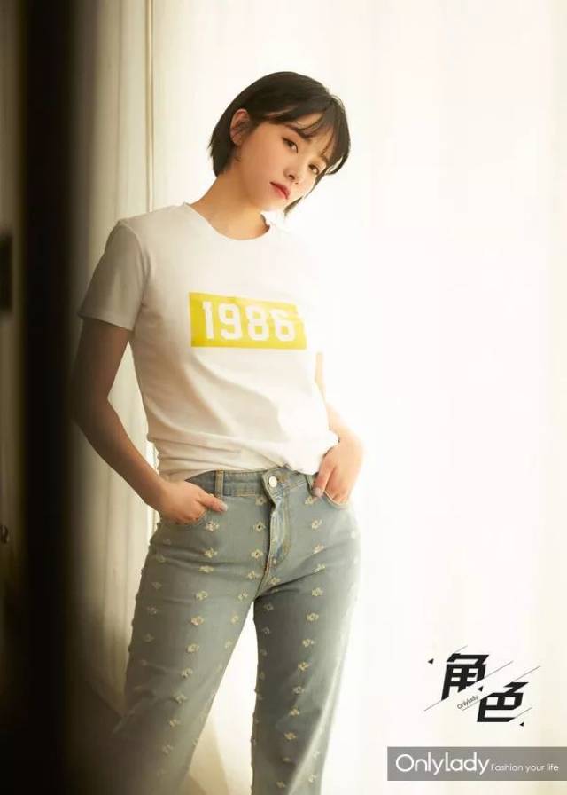 拍照自带大片儿风,阚清子用十年演员之路证明自己