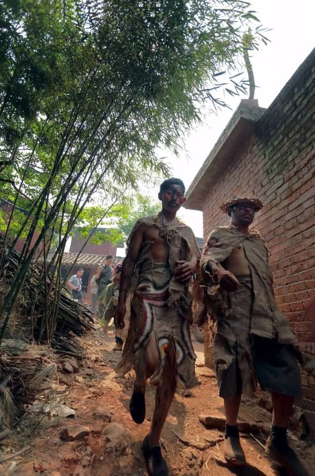 普布扎西 2 彝族祭火(组照) 贵州毕节 康朝平 3 羌族夬儒节(组照)