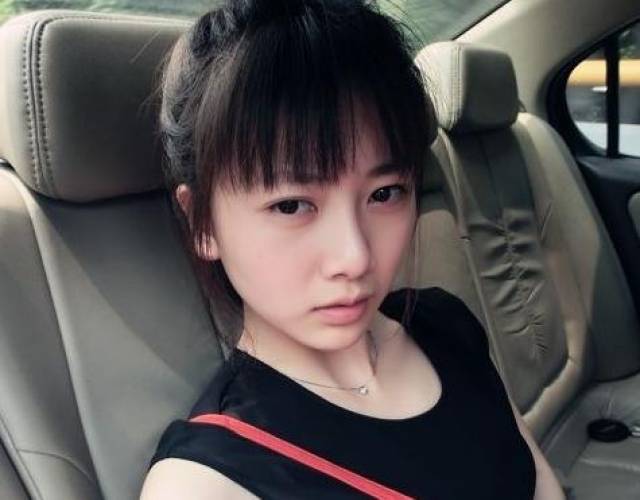 大家可能不知道,徐唯出生于浙江省宁波市一个普通家庭,她从小就喜爱