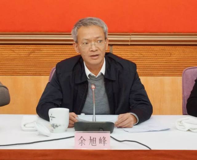 领导朱明福,李华桂,陈庆江,赵明,蒋仁辉,孙挺,王翔,姜道荣等出席会议