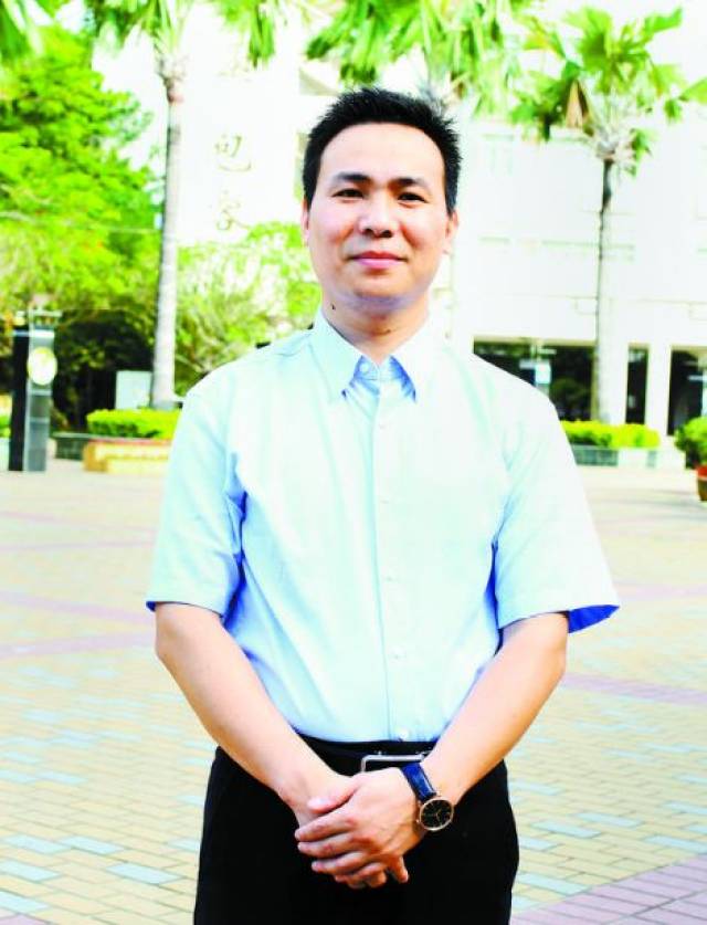 顾启淋:把阅读"无缝嵌入"学生的成长_手机搜狐网