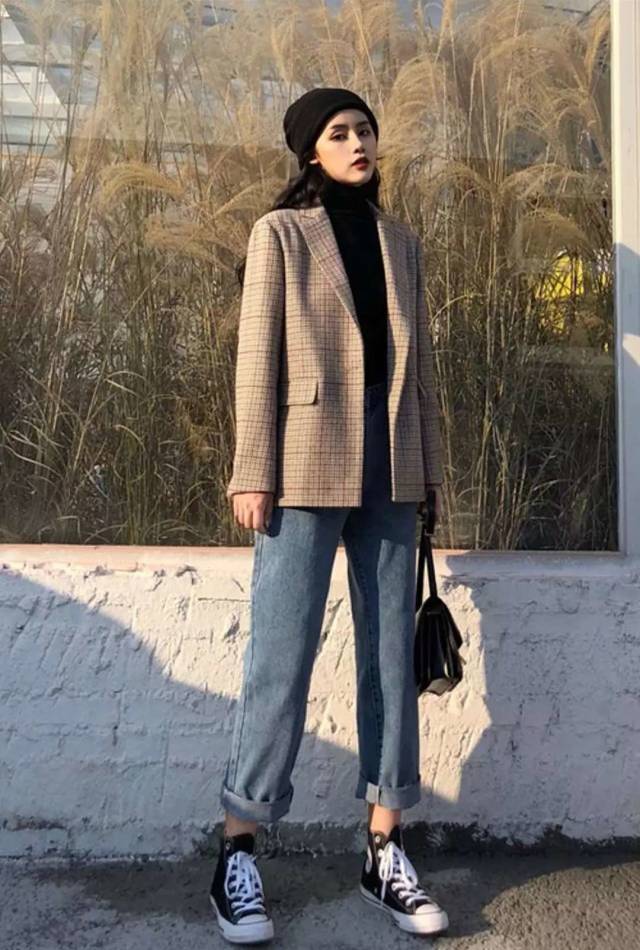 1,韩版格纹小西装外套 黑色打底衫 高腰阔腿牛仔裤