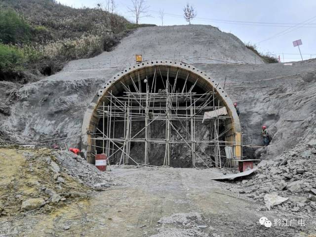 一,也是该项目唯一一个隧道工程,隧道已于2019年1月20日进行明洞开挖