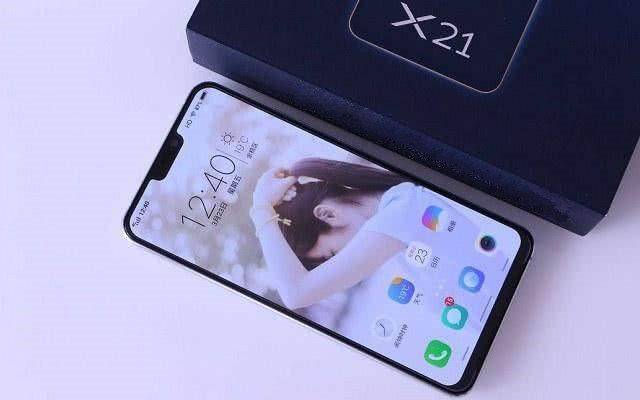 vivo x20 plus ud能做到屏幕指紋技術,也是要歸咎於利用光電反射技術