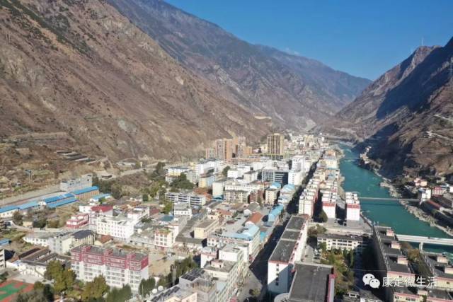 康定姑咱,小镇春风,四面花香