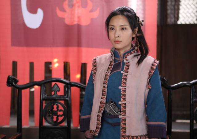川味红色传奇《龙潭双枪》今晚燃爆荧屏,为观众献上一场视觉麻辣盛宴!