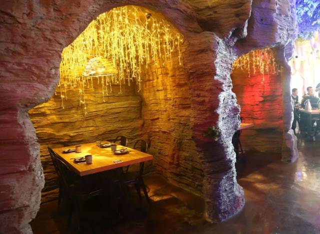 银川超美溶洞餐厅,烤蛙,手撕牛肉.68元抢115元套餐!