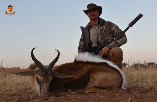 非洲狩猎推荐—纳米比亚卡拉哈瑞沙漠狩猎之篇