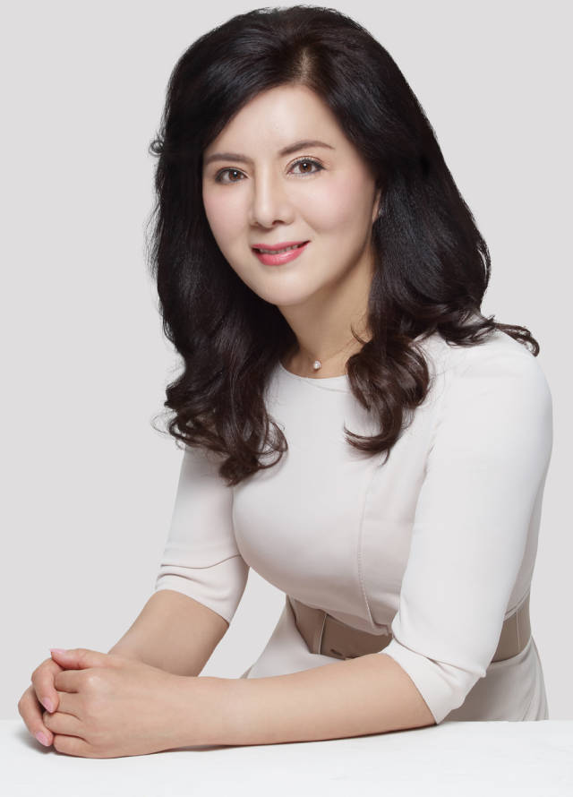 樊文花3700 连锁店的背后