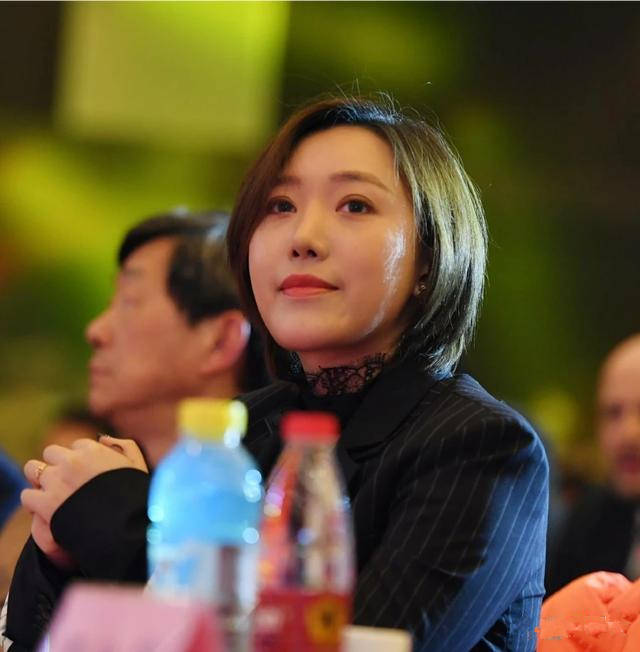 唏嘘!文筱婷蕾丝睡衣现身发福明显,29岁需感情和球队"两手抓"