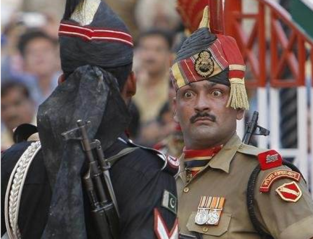 印巴再次交火,印巴冲突不断加大,克什米尔上空阴云密布