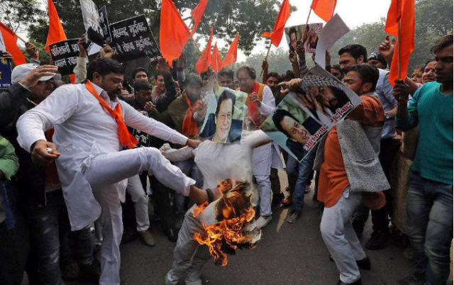 印巴再次交火,印巴冲突不断加大,克什米尔上空阴云密布