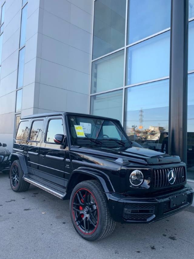 1,目前,北京奔驰在全国有160家经销商,而进口奔驰也在同一网络销售