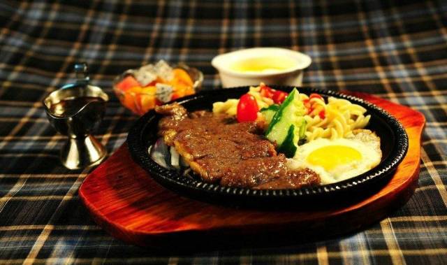 米苏茶餐厅夏河分店3.8女神节试营业啦!