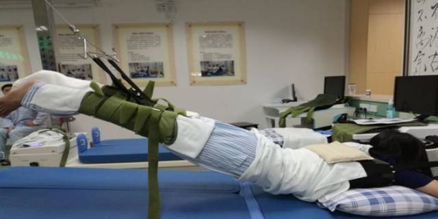 深圳家长,面对脊柱侧弯要选对治疗方法,别因为你的忽视影响孩子一生!