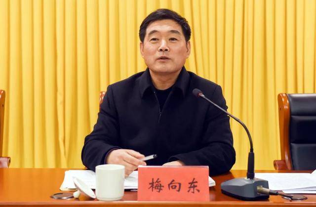 市委宣传部副部长,文明办主任梅向东就如何推进新时代文明实践中心