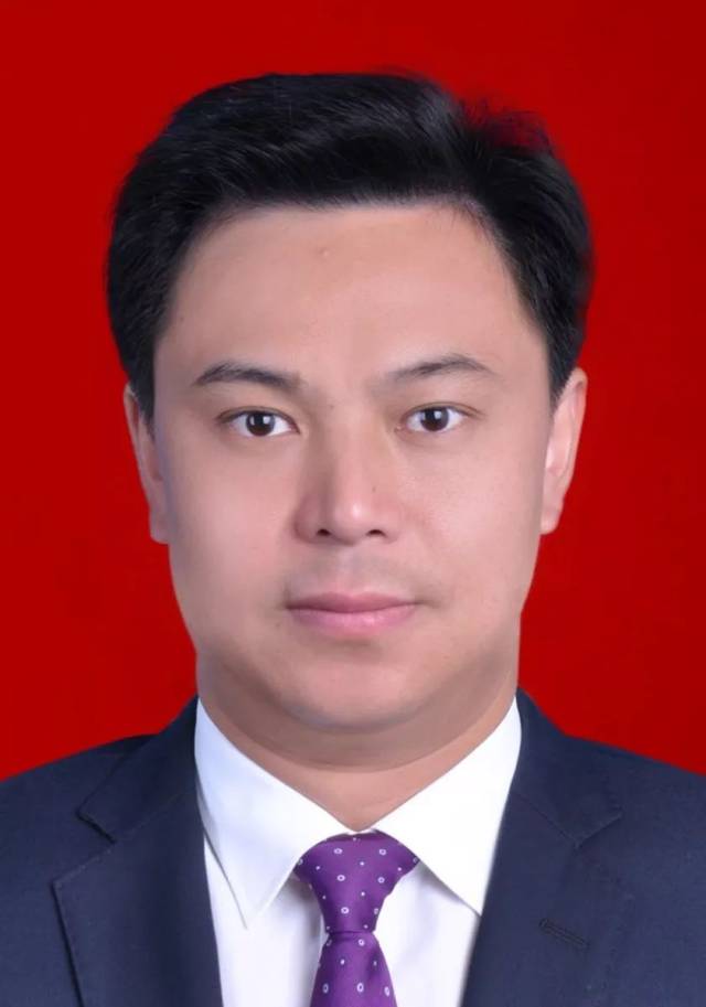 德清县委书记王琴英