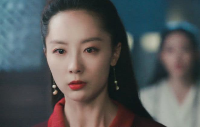 她就是最不起眼的丁敏君啦,伶牙俐齿的她瞬间圈粉无数.