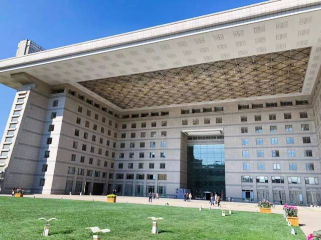 开学歌荒?快点开属于我们的北师大歌单!