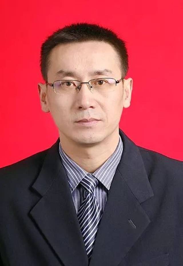 陈建霖,1968年8月出生,中共党员,大学学历.