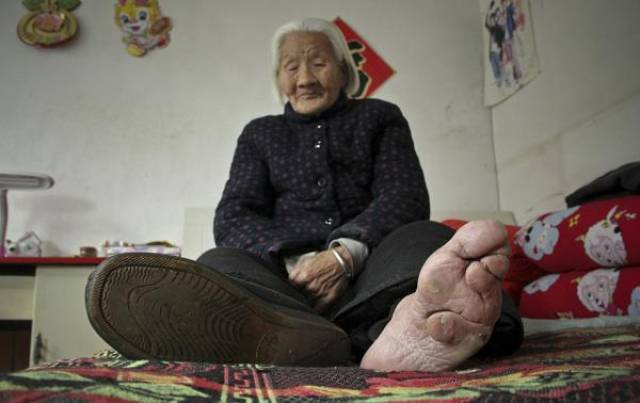 新研究表明,中国妇女缠足不仅关乎性吸引力,更关乎经济劳作