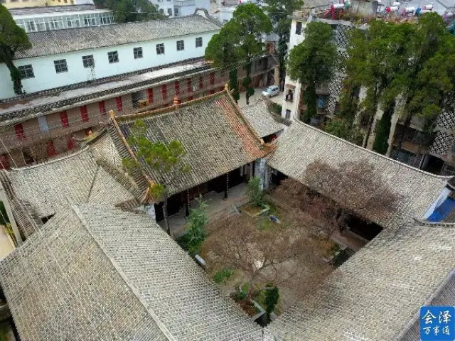 刘家祠堂位于会泽县金钟镇翠屏社区发儒街农科所院内,祠堂坐南朝北