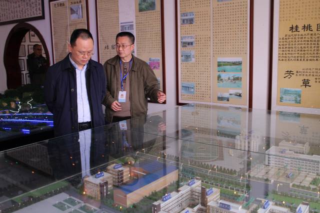 青白江区委常委,宣传部长王欣到成都市工程职业技术学校调研_手机搜狐