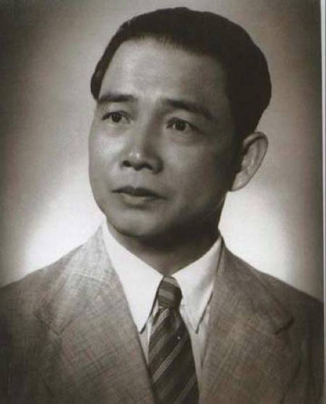 军校姓蒋还是姓汪--黄埔军校改组背后的蒋汪之